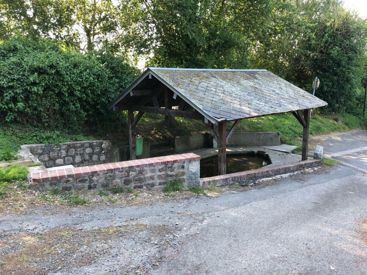 Aux Lettres Du Lavoir La Rivière-Saint-Sauveur Eksteriør bilde