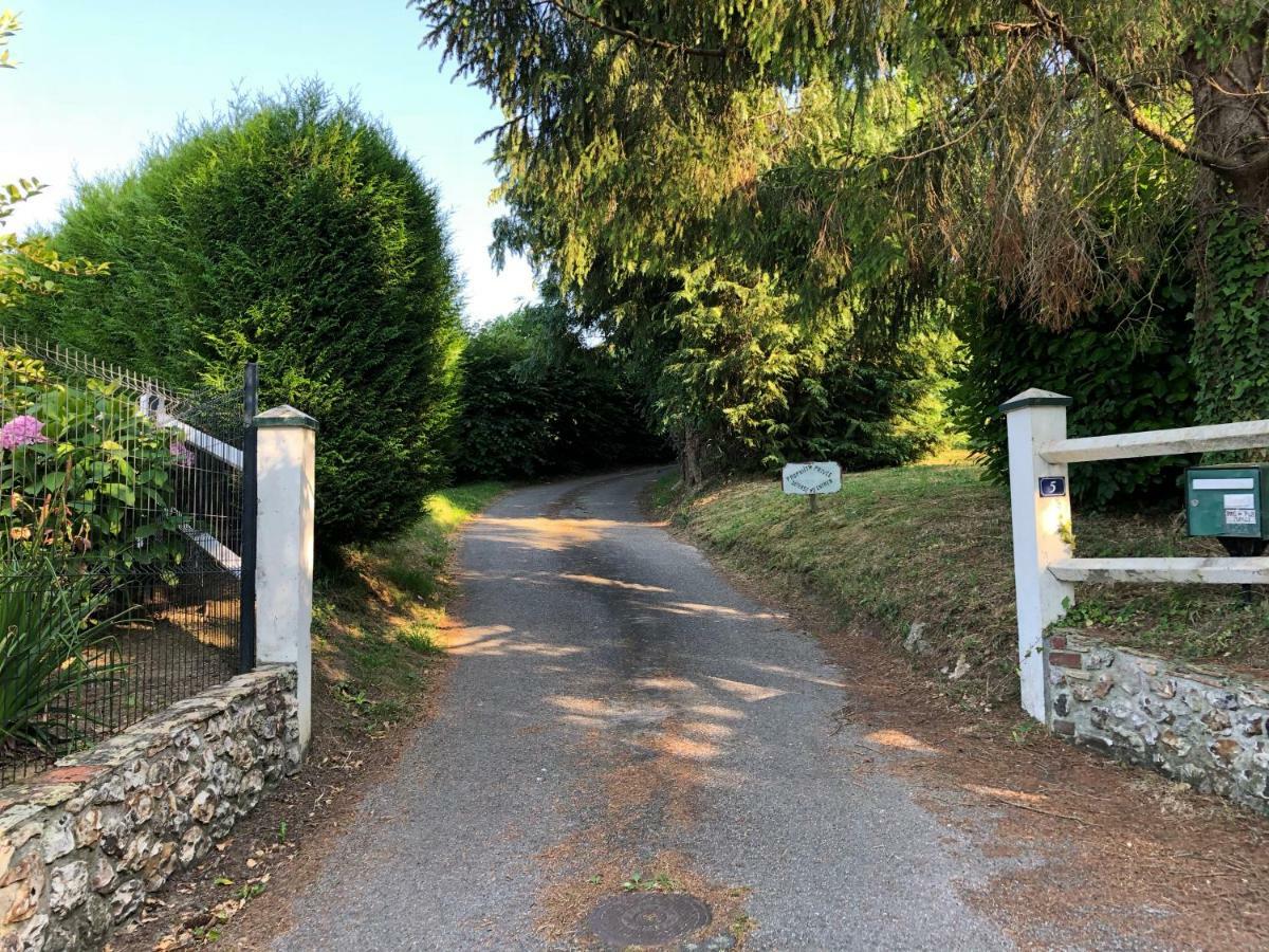 Aux Lettres Du Lavoir La Rivière-Saint-Sauveur Eksteriør bilde