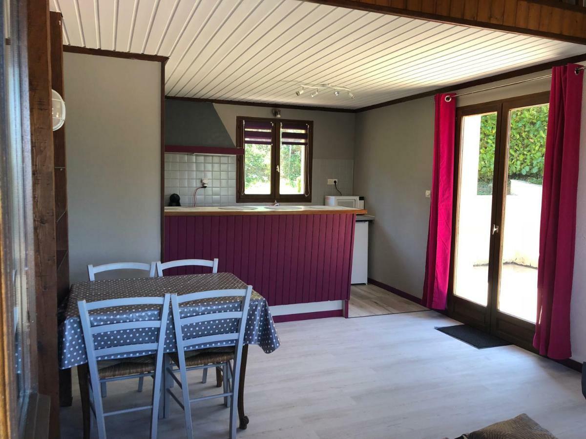 Aux Lettres Du Lavoir La Rivière-Saint-Sauveur Eksteriør bilde